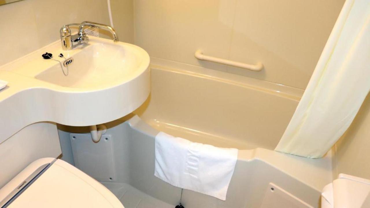 Toyoko Inn Kashiwa-Eki Higashi-Guchi المظهر الخارجي الصورة