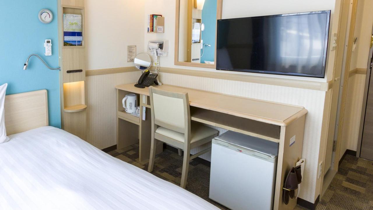 Toyoko Inn Kashiwa-Eki Higashi-Guchi المظهر الخارجي الصورة